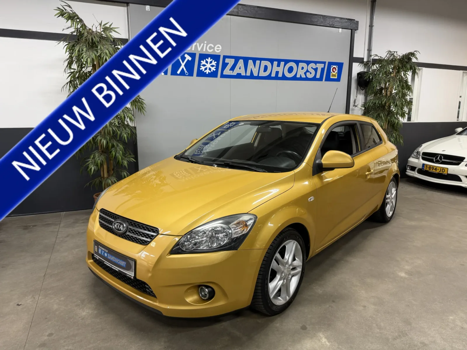 Kia Pro_cee'd (2008) — foto 1