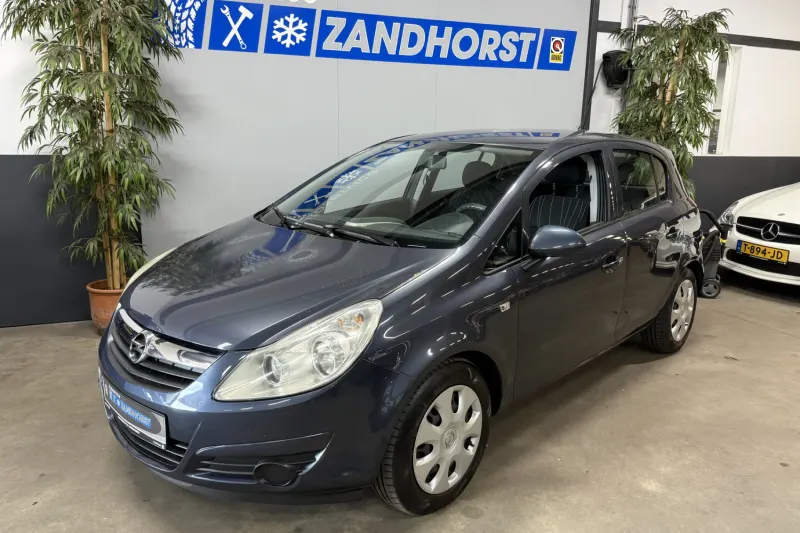 Opel Corsa (2008)