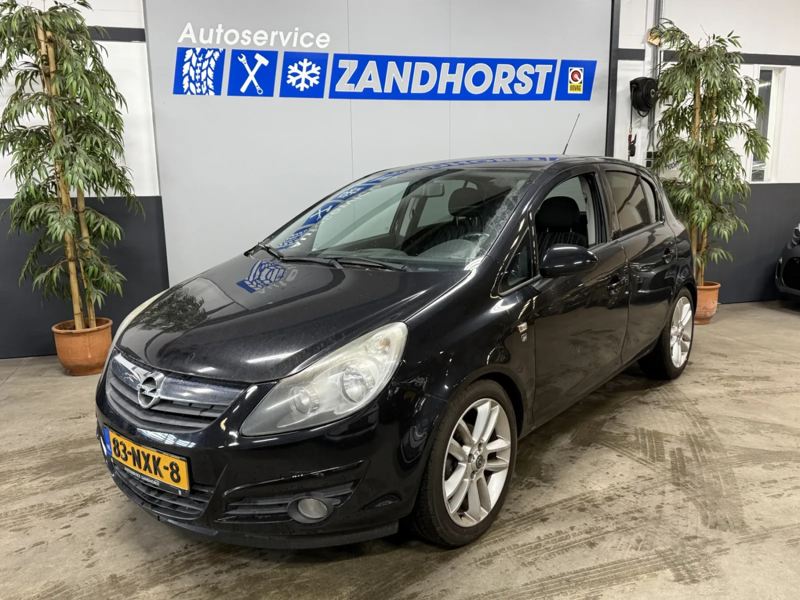 Opel Corsa (2010) — foto 1