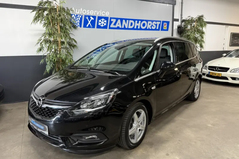 Opel Zafira (2017)