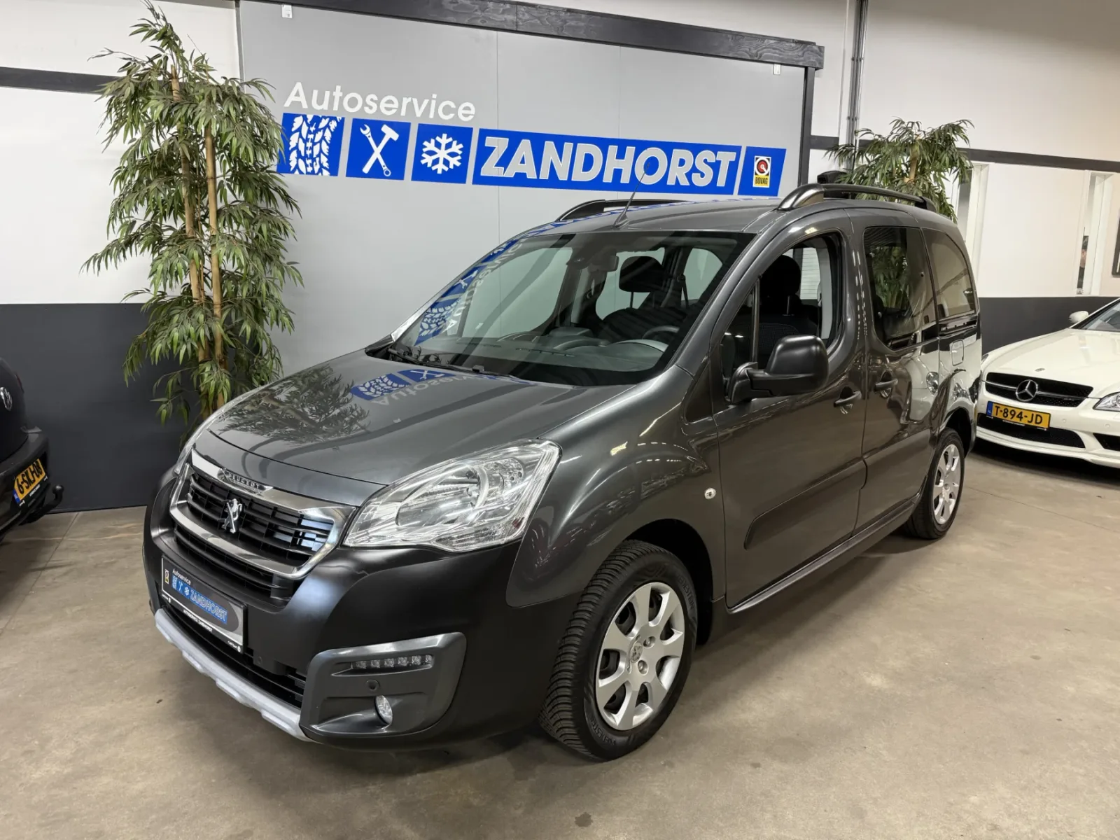 Peugeot Partner (2017) — foto 1