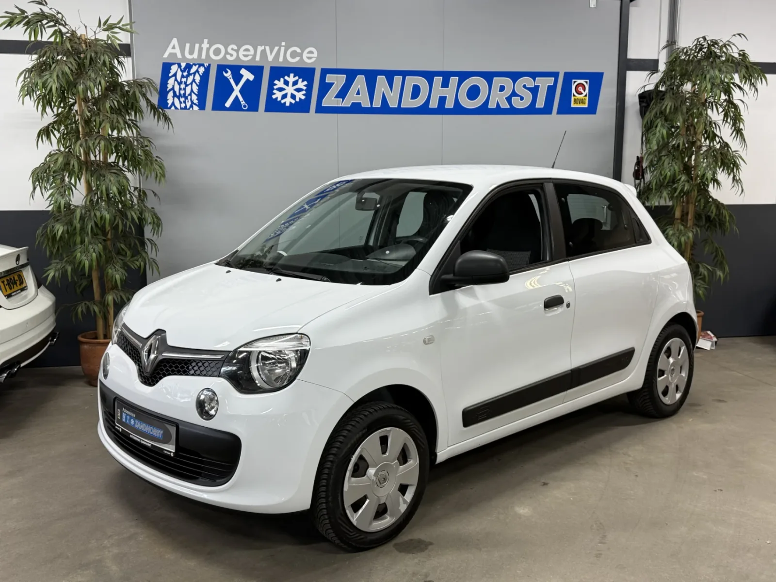 Renault Twingo (2015) — foto 1