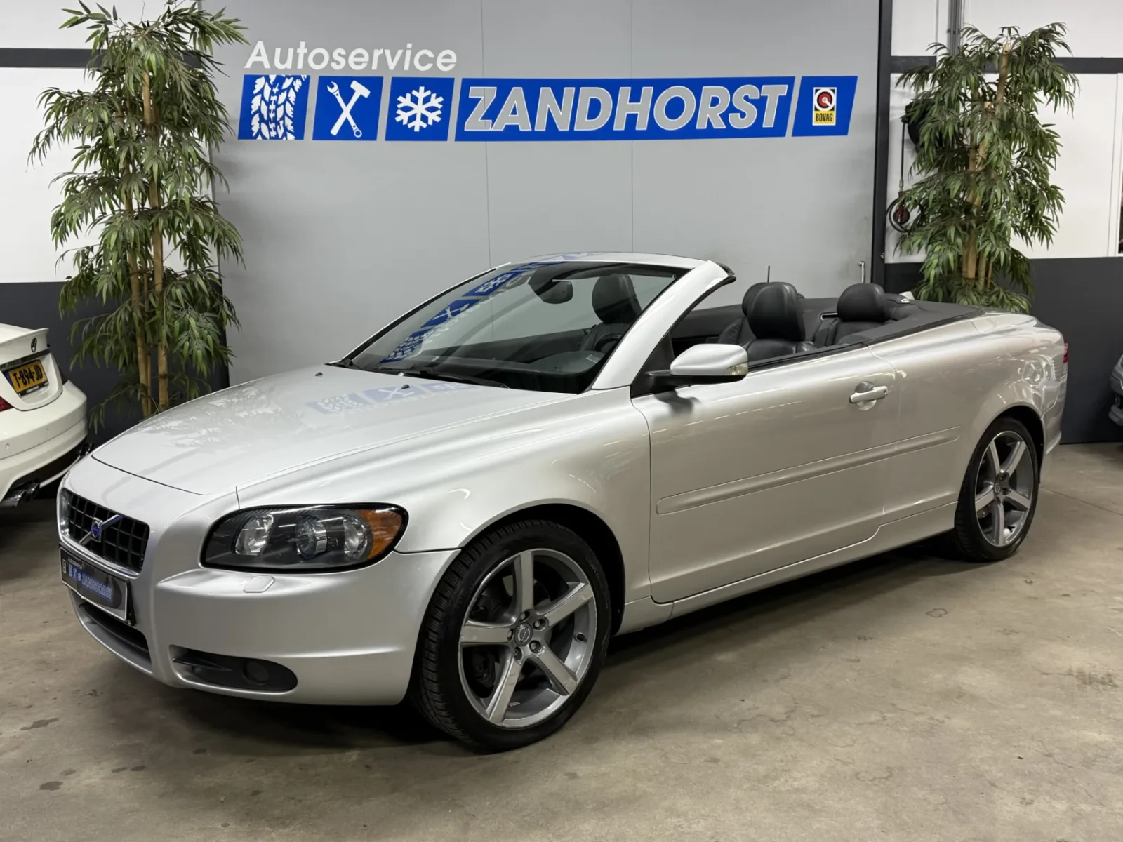 Volvo C70 (2006) — foto 1
