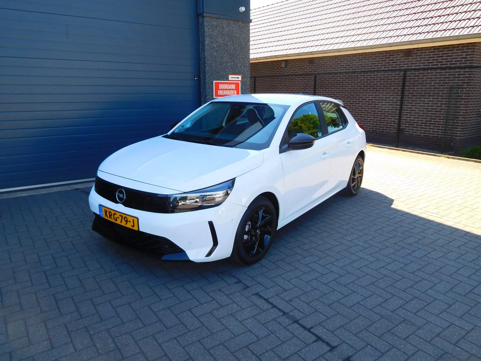 Opel Corsa (2024) — foto 1