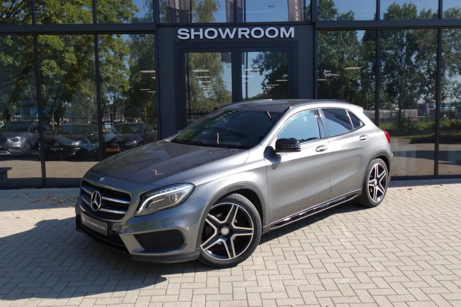 Mercedes-Benz GLA (2016) — foto 1