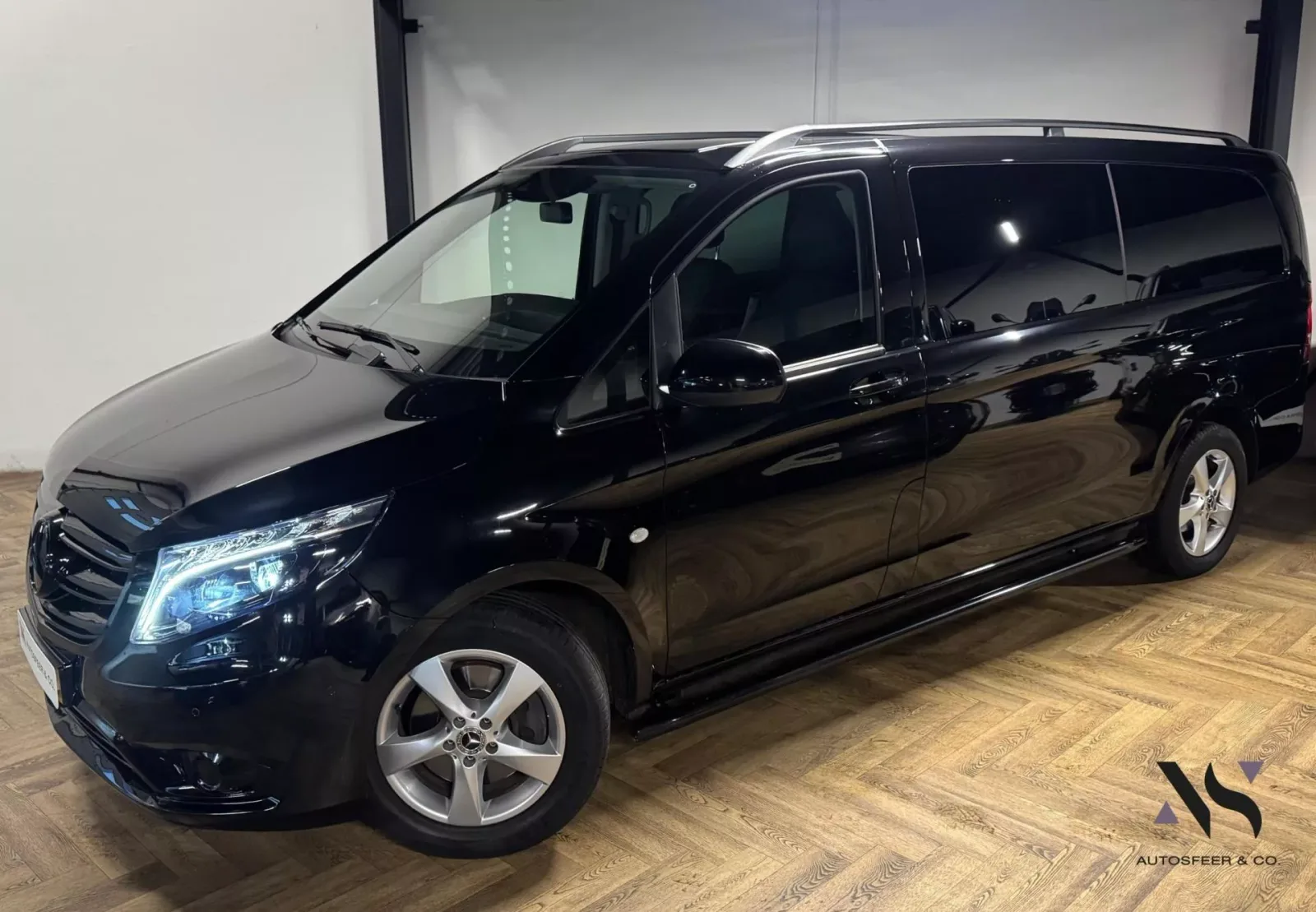 Mercedes-Benz Vito (2023) — foto 1