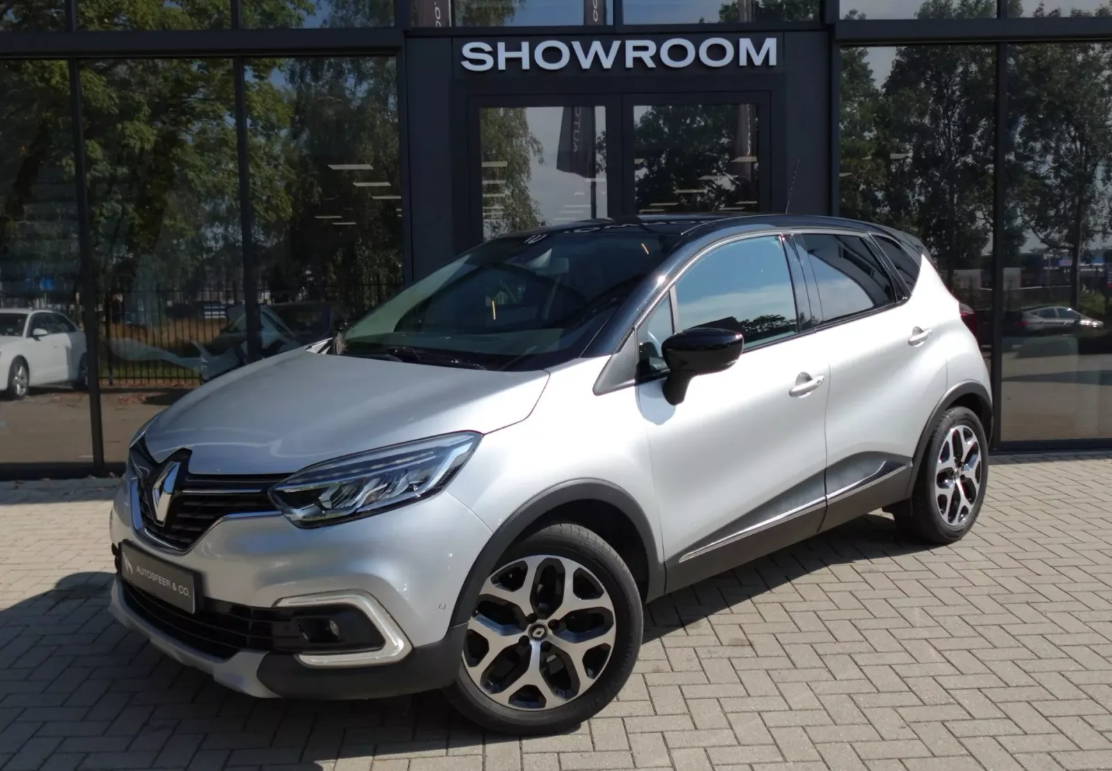 Renault Captur (2018) — foto 1