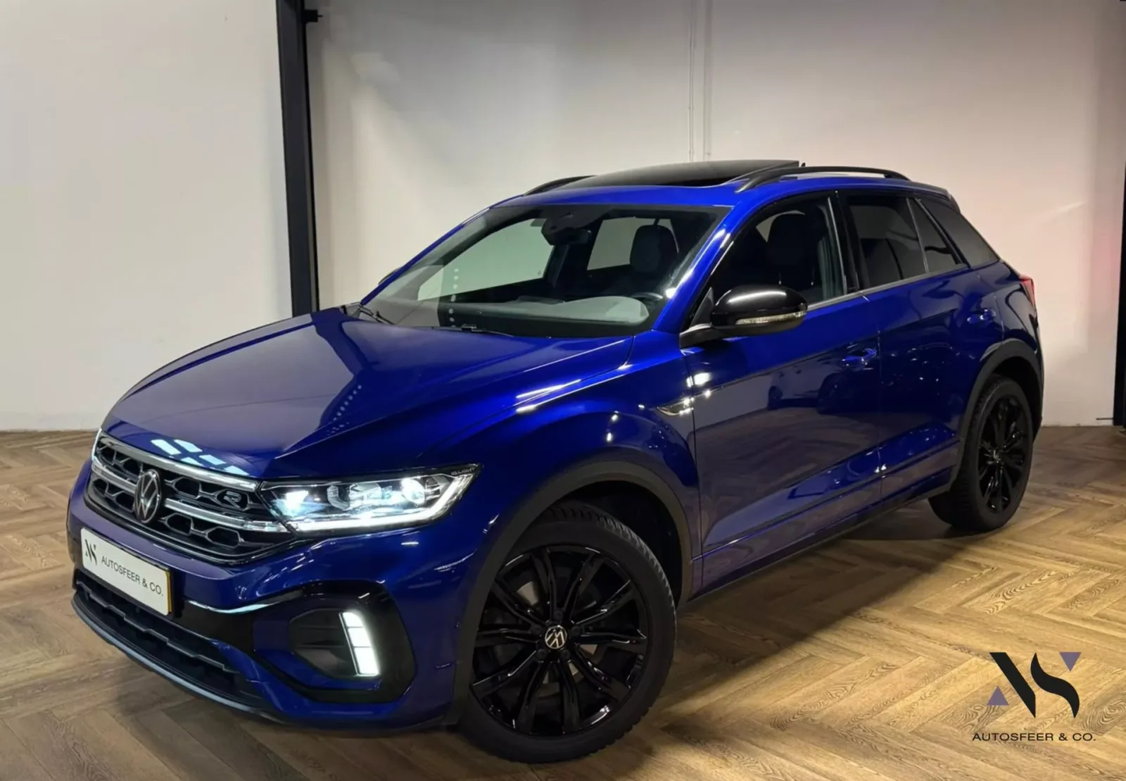 Volkswagen T-Roc (2022) — foto 1