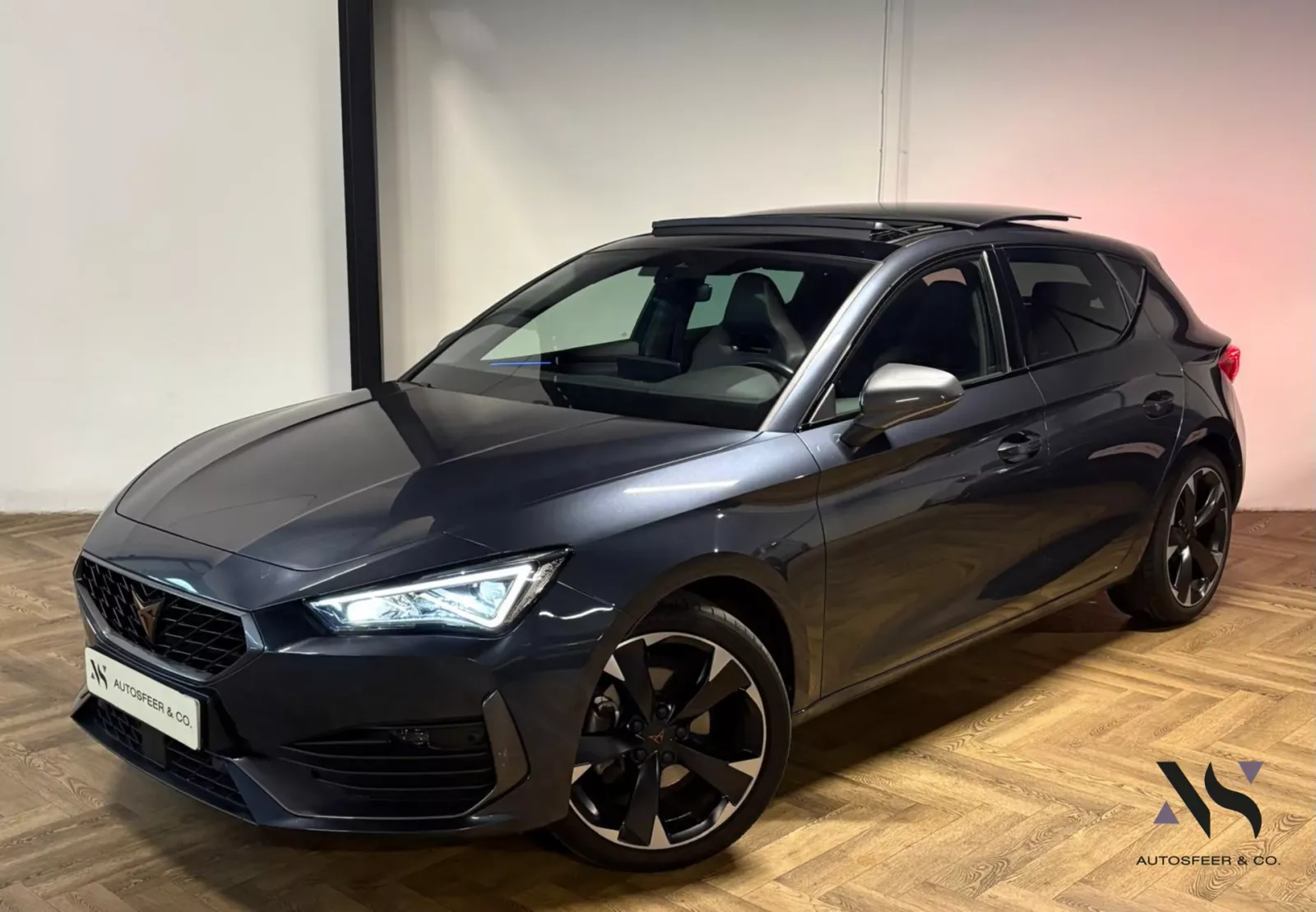 CUPRA Leon (2023) — foto 1