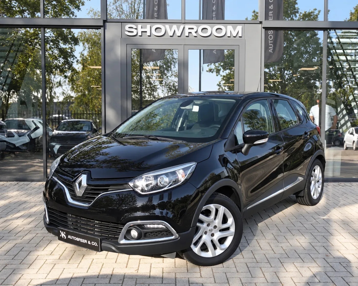 Renault Captur (2015) — foto 1