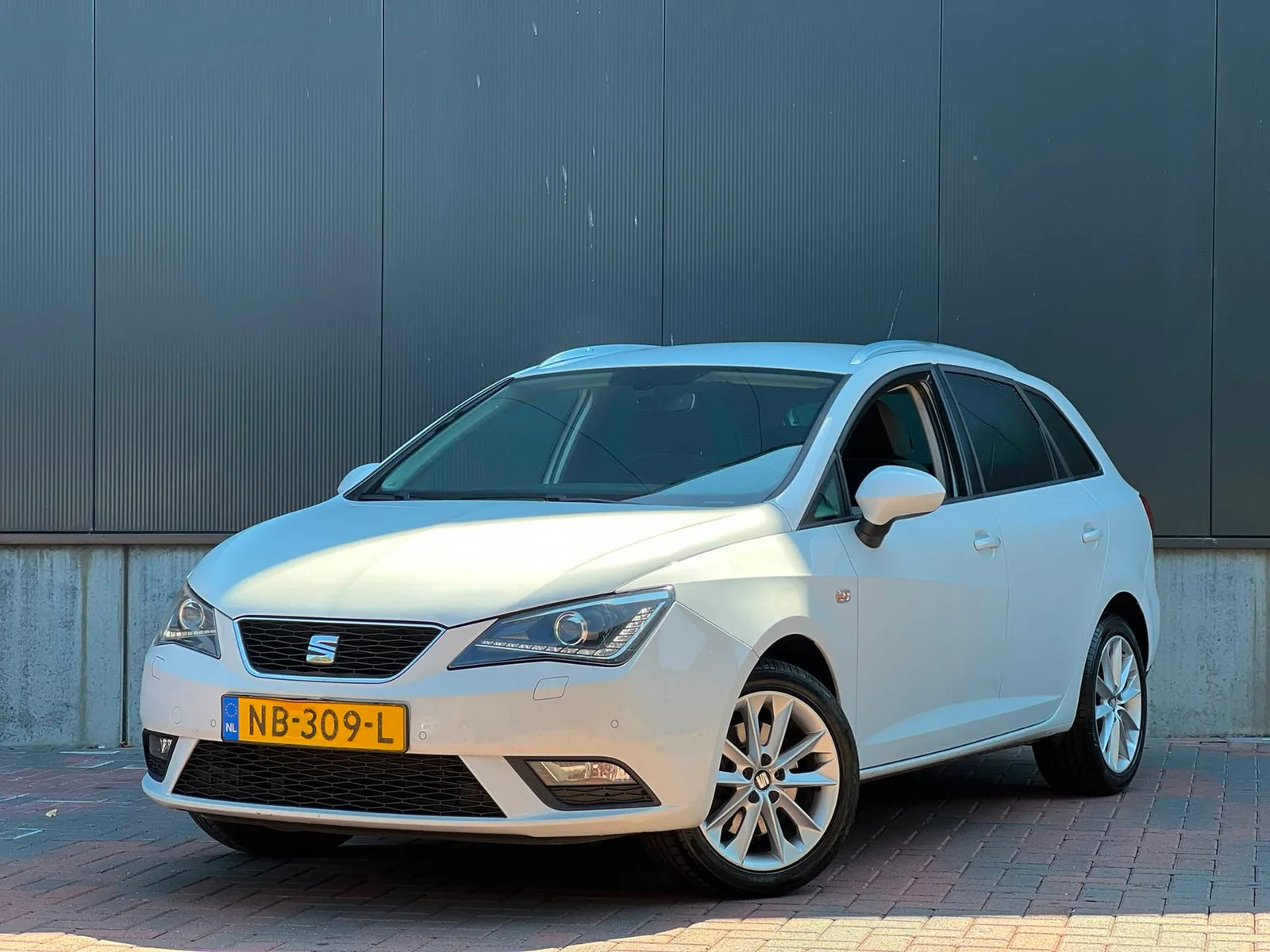 SEAT Ibiza (2016) — foto 1