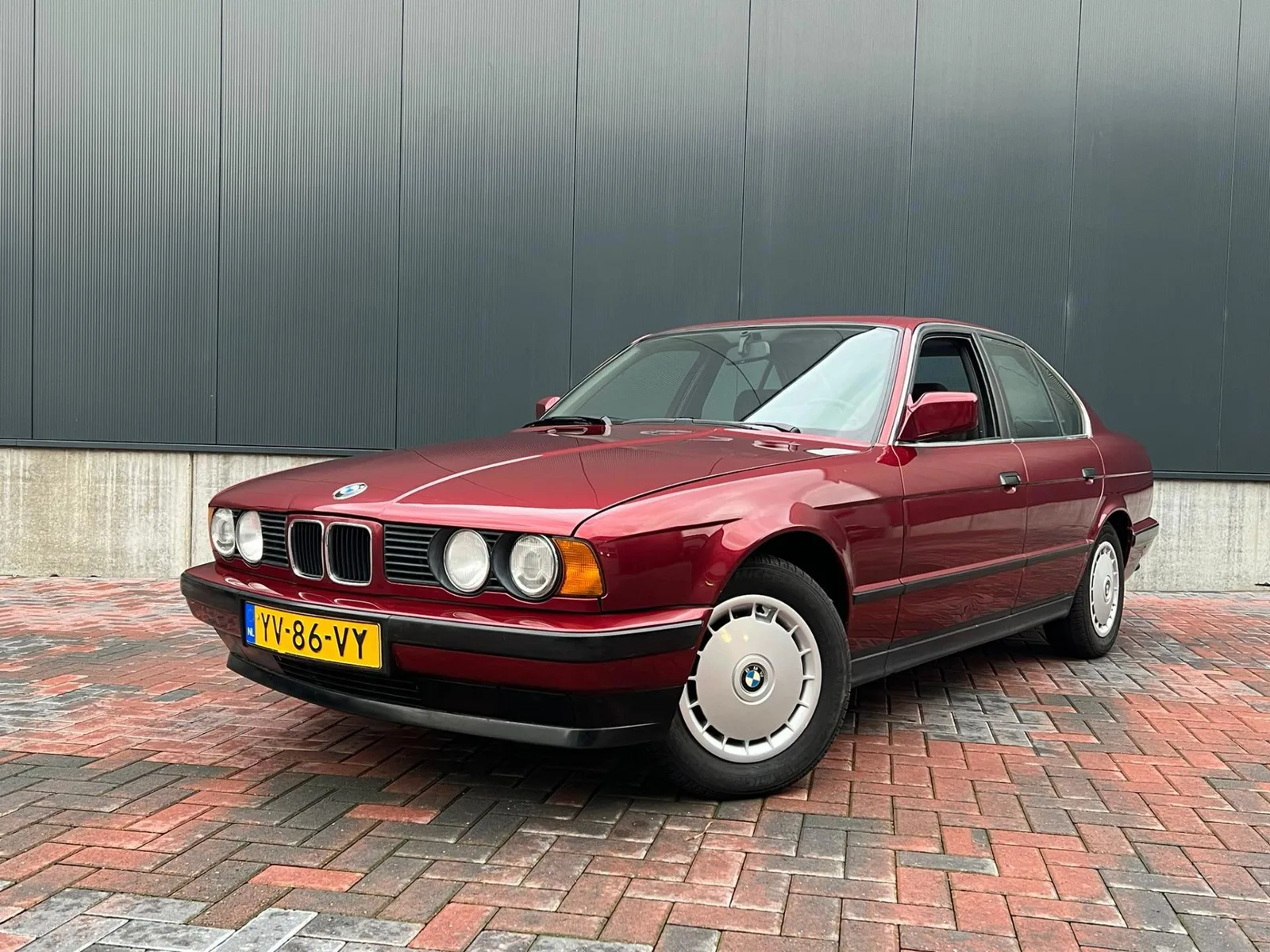 BMW 5-Serie (1990) — foto 1
