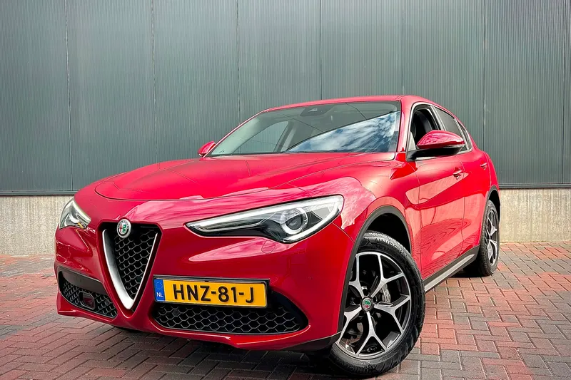 Alfa Romeo Stelvio (2019)