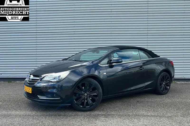 Opel Cascada (2013)