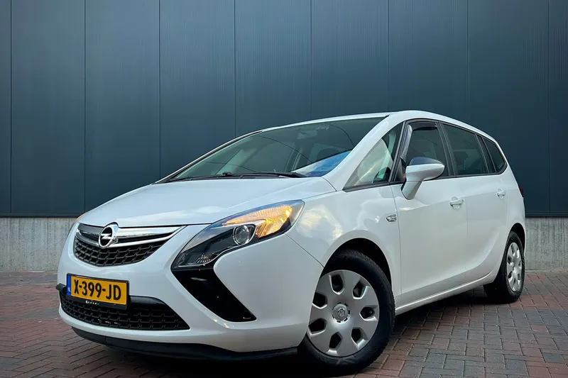 Opel Zafira (2016)
