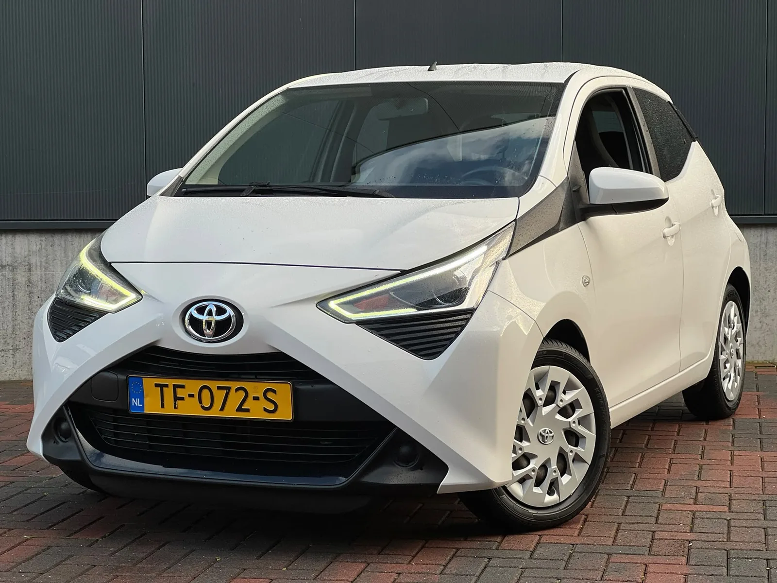 Toyota Aygo (2018) — foto 1