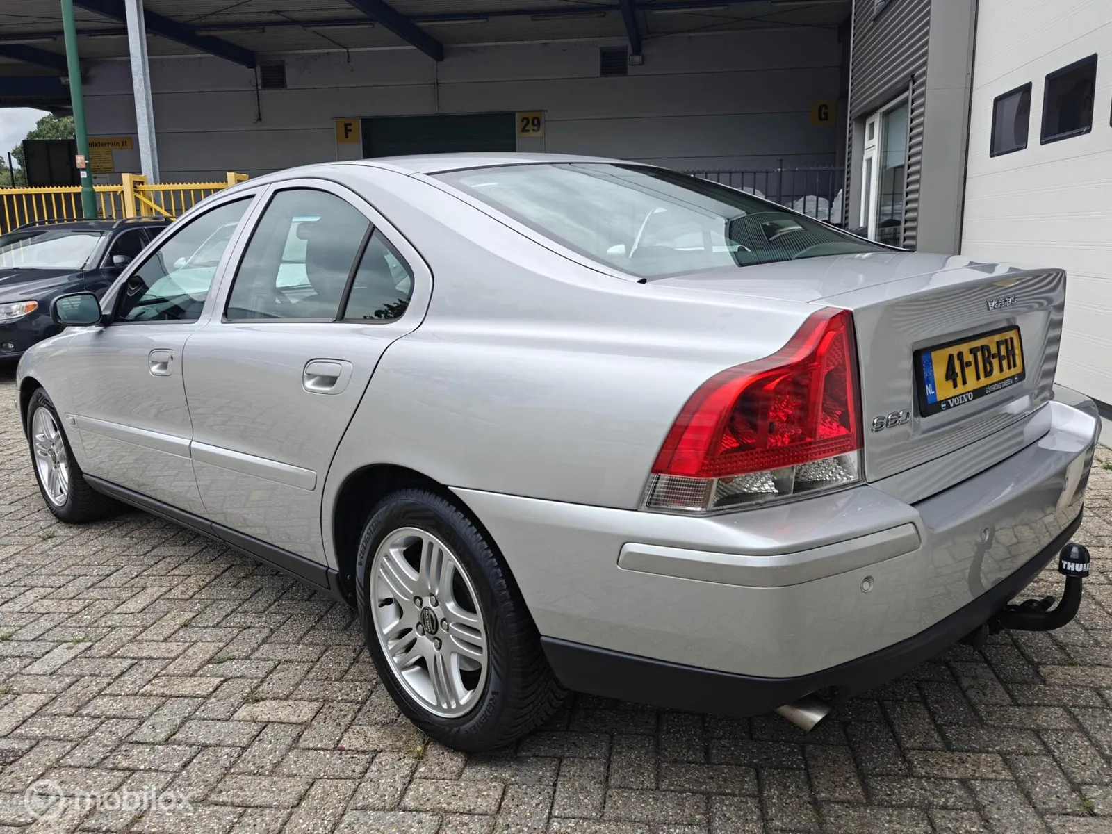Volvo S60 (2006) — foto 1