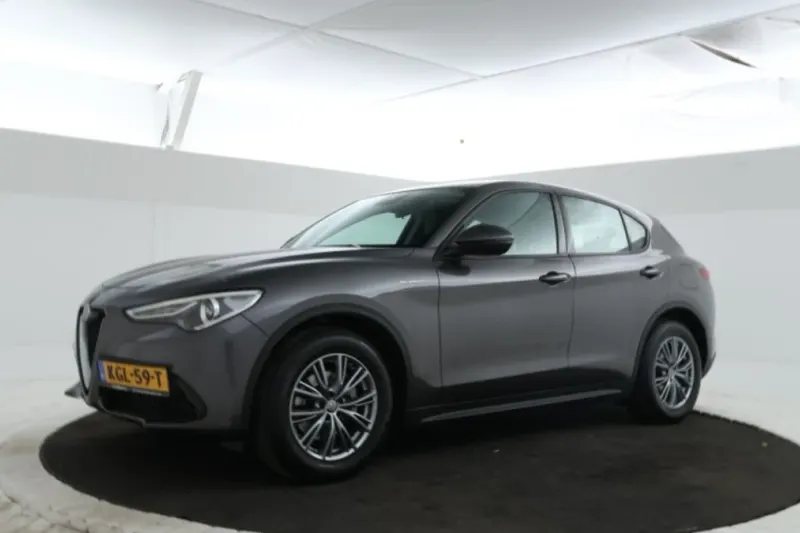 Alfa Romeo Stelvio (2020)