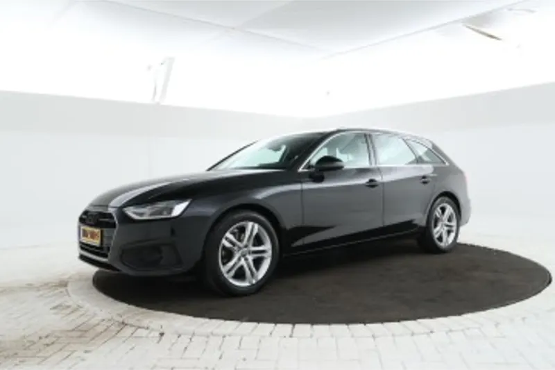 Audi A4 (2021)