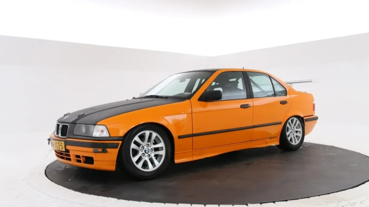 BMW 3-Serie (1993) — foto 1