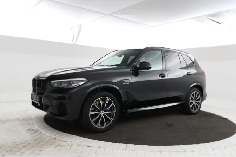 BMW X5 (2021)