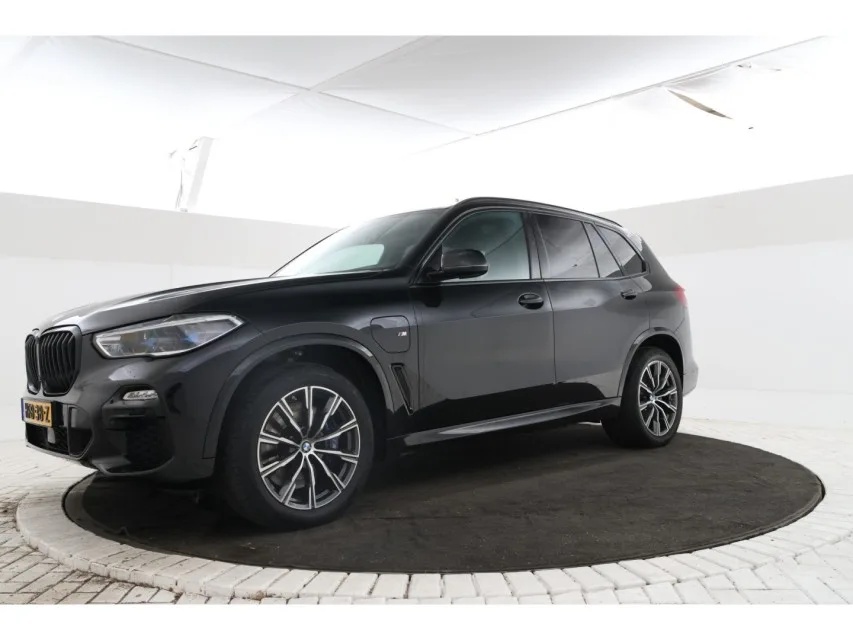BMW X5 (2021) — foto 1
