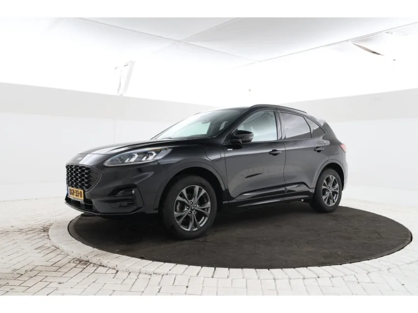 Ford Kuga (2022) — foto 1