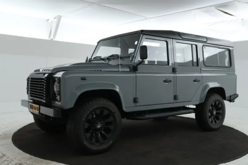 Land Rover Defender (2008)
