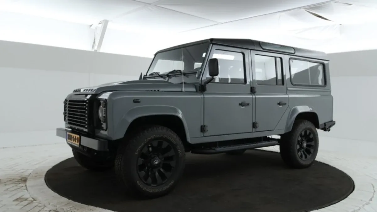Land Rover Defender (2008) — foto 1