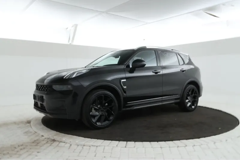 Lynk & Co 01 (2023)