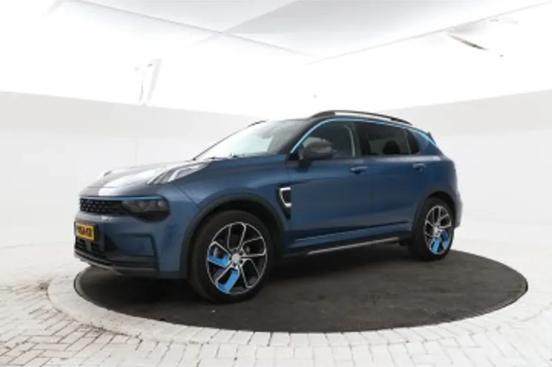 Lynk & Co 01