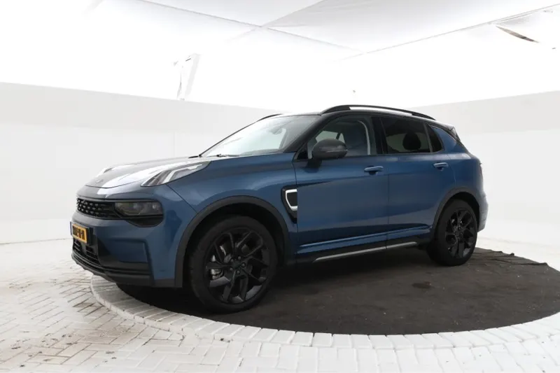 Lynk & Co 01 (2023)