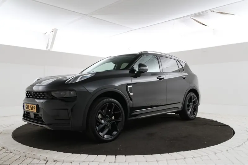 Lynk & Co 01 (2022)