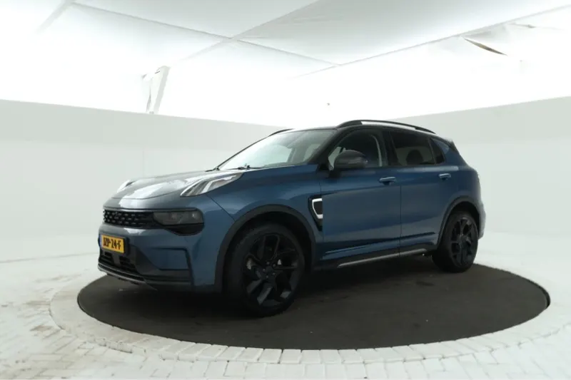 Lynk & Co 01 (2023)