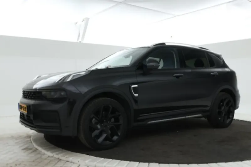 Lynk & Co 01 (2022)