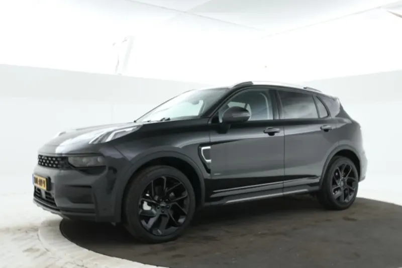 Lynk & Co 01 (2023)