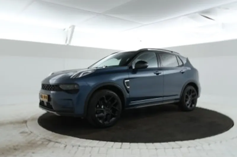 Lynk & Co 01 (2023)