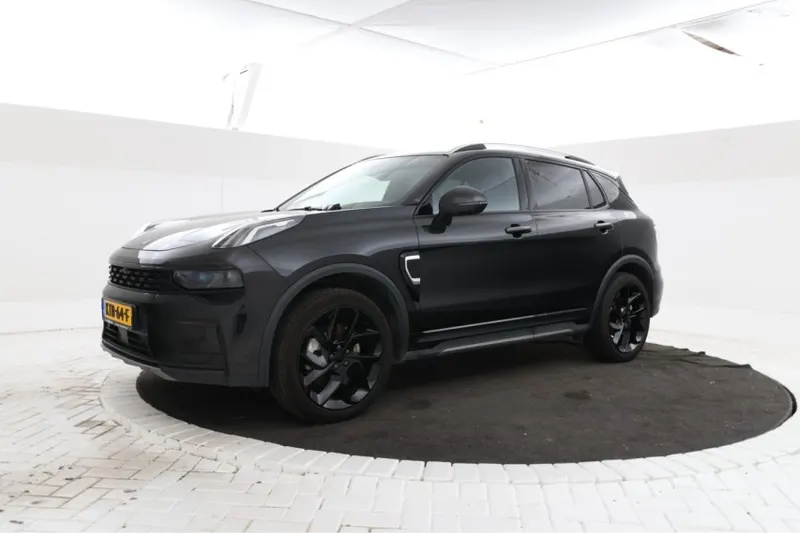 Lynk & Co 01 (2023)