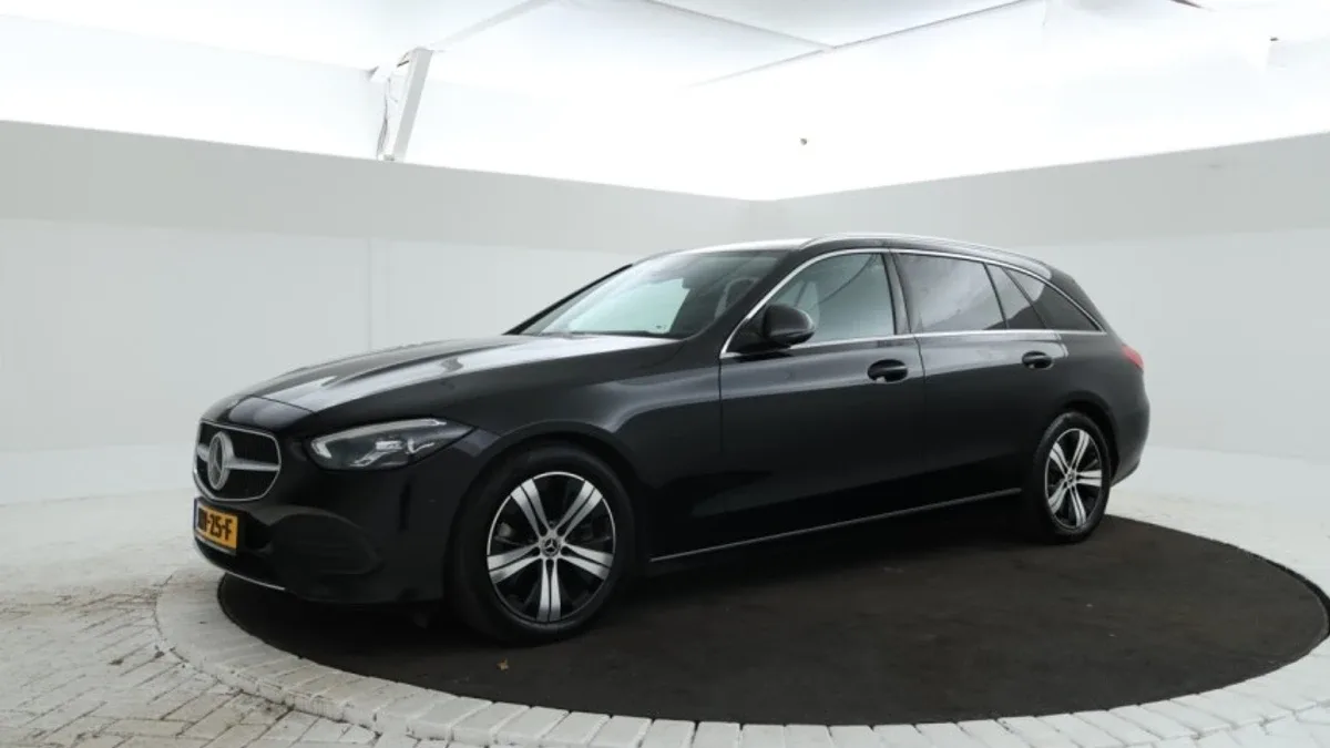 Mercedes-Benz C-Klasse (2022) — foto 1