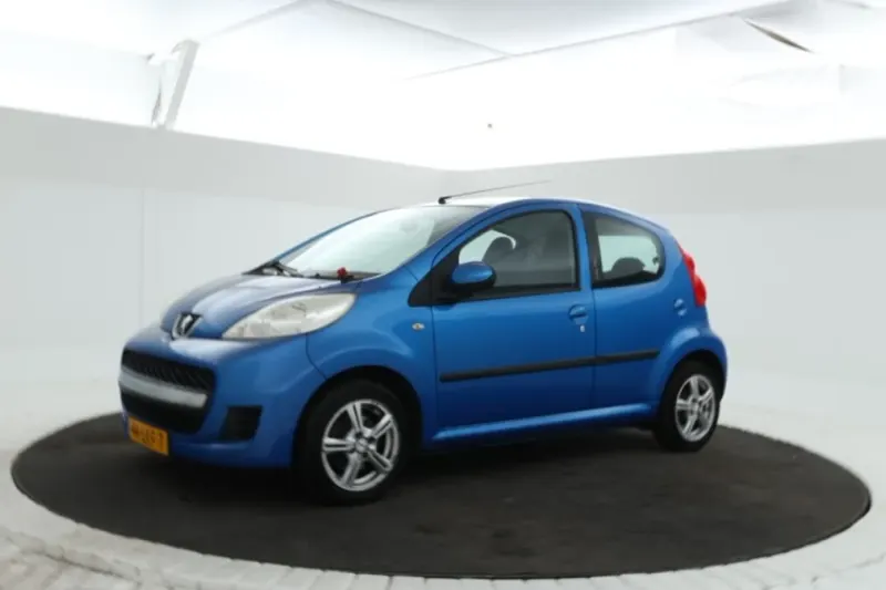 Peugeot 107 (2010)