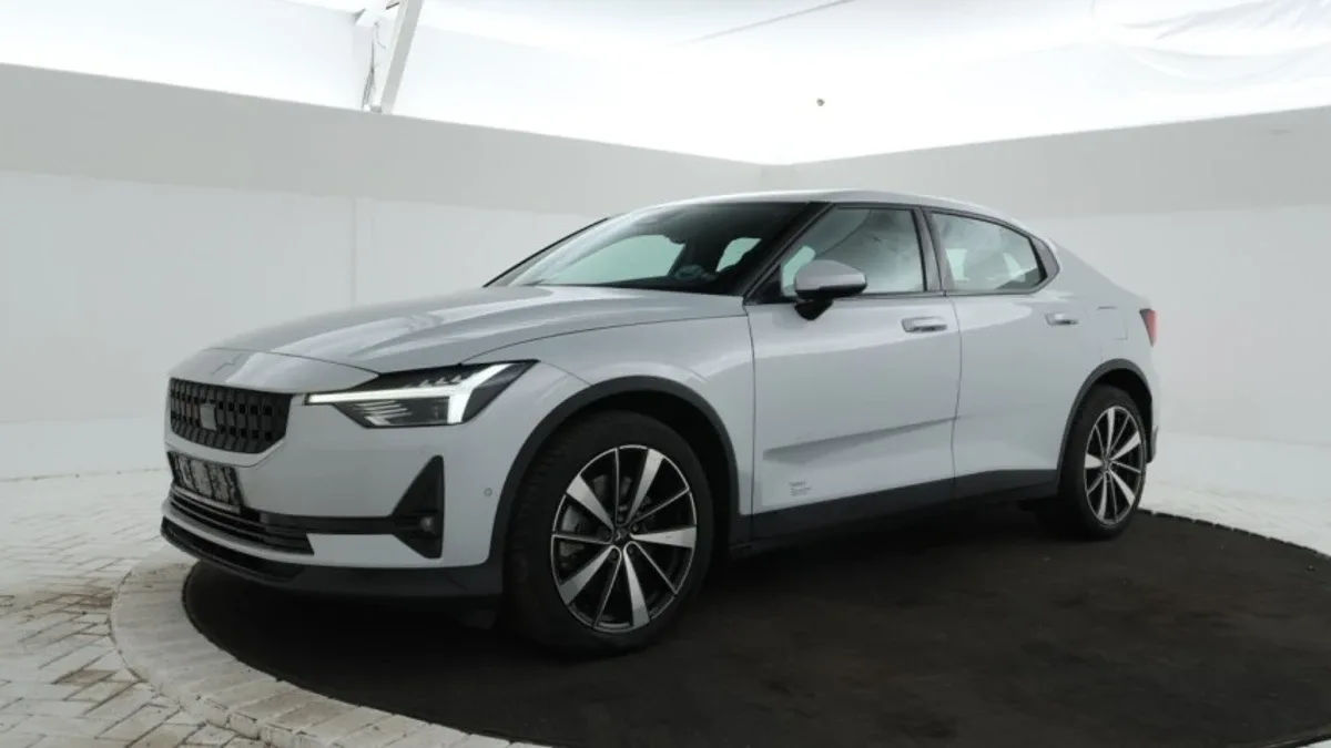 Polestar 2 (2023) — foto 1
