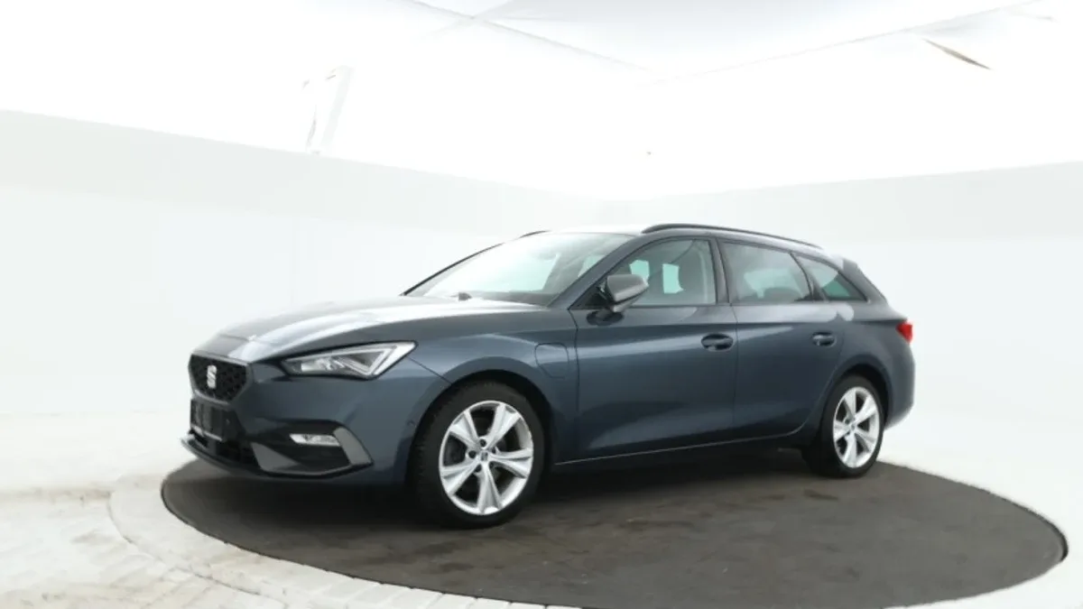 SEAT Leon (2021) — foto 1