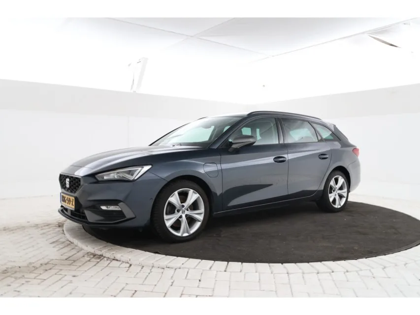 SEAT Leon (2021) — foto 1
