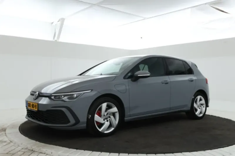 Volkswagen Golf (2021)