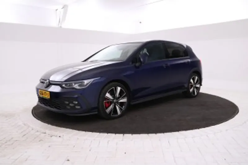 Volkswagen Golf (2023)