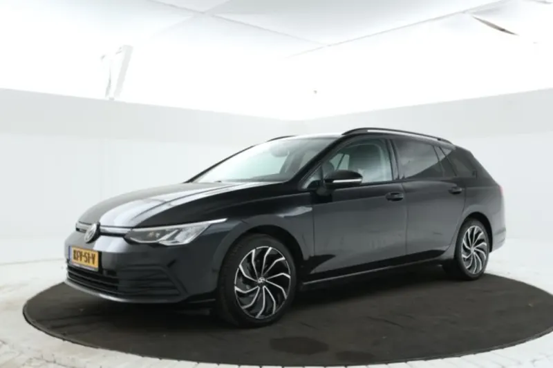 Volkswagen Golf (2021)