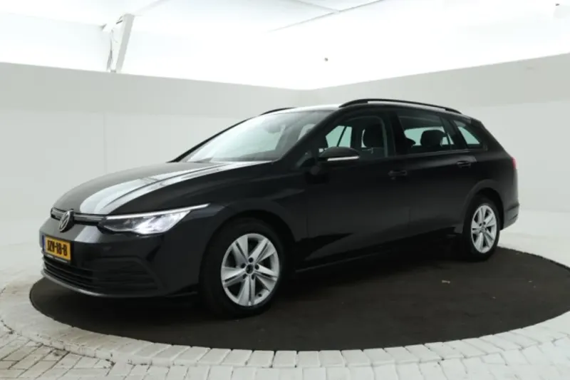 Volkswagen Golf (2021)