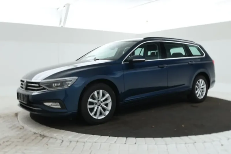 Volkswagen Passat (2022)