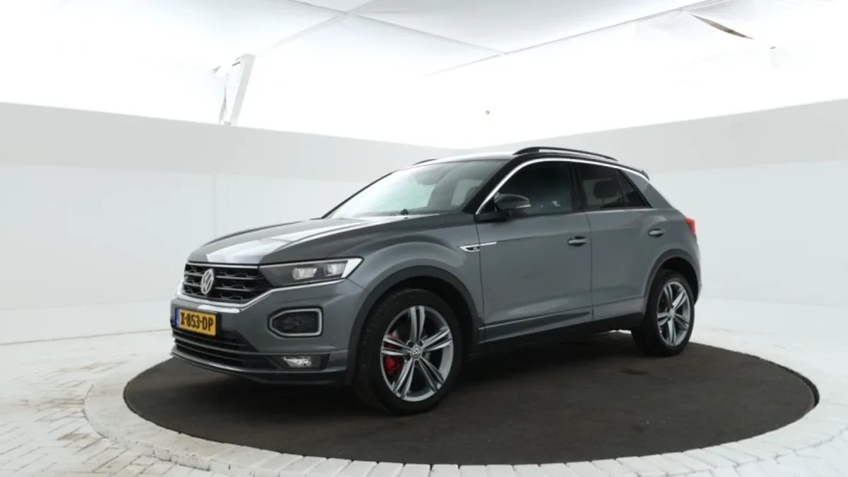 Volkswagen T-Roc (2019) — foto 1