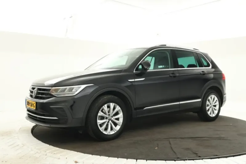Volkswagen Tiguan (2021)